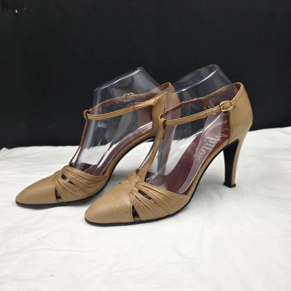 VTG I Miller Taupe‎ Leather T-Strap Heels Size 8 AA Narrow 3.5